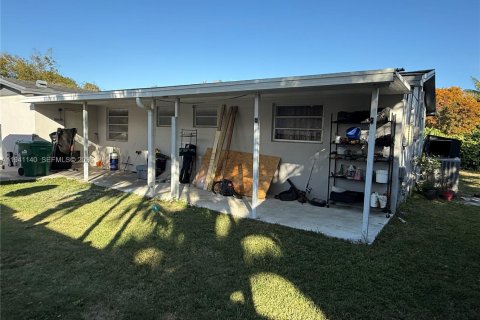 Купить виллу или дом в Хомстед, Флорида 3 спальни, 144.18м2, № 1998652 - фото 5