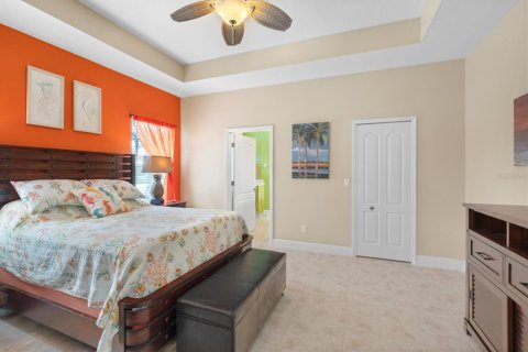 House in Bradenton, Florida 3 bedrooms, 167.69 sq.m. № 1732648 - photo 5