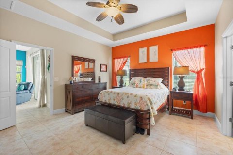 House in Bradenton, Florida 3 bedrooms, 167.69 sq.m. № 1732648 - photo 4