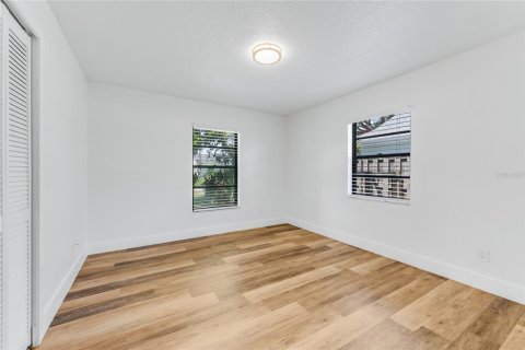 House in Edgewater, Florida 3 bedrooms, 165.55 sq.m. № 1847556 - photo 25