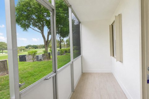 Copropriété à louer à Pembroke Pines, Floride: 2 chambres, 88.54 m2 № 2085885 - photo 30