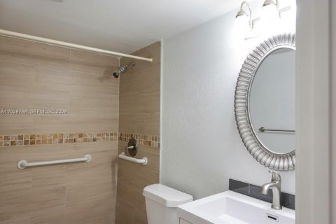 Copropriété à louer à Pembroke Pines, Floride: 2 chambres, 88.54 m2 № 2085885 - photo 26
