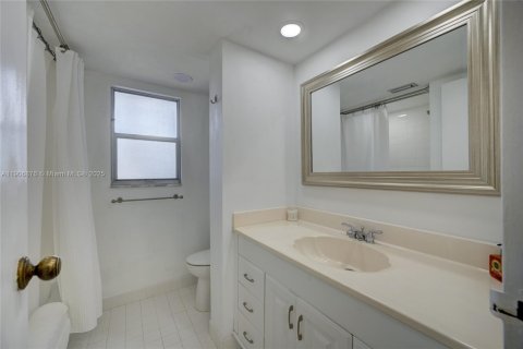 Купить кондоминиум в Лейк-Уорт, Флорида 2 спальни, 103.49м2, № 1968033 - фото 21