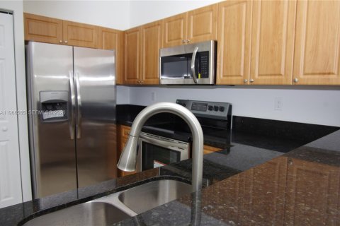 Condominio en alquiler en Homestead, Florida, 3 dormitorios, 98.48 m2 № 2028237 - foto 7