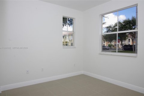 Condominio en alquiler en Homestead, Florida, 3 dormitorios, 98.48 m2 № 2028237 - foto 15