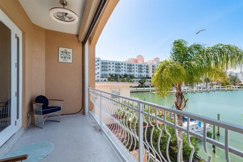 Townhouse in Clearwater, Florida 3 bedrooms, 310.29 sq.m. № 1782922 - photo 24