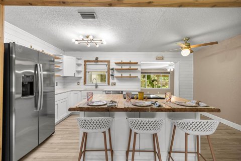 Casa en venta en Crystal River, Florida, 3 dormitorios, 131.36 m2 № 1906291 - foto 2