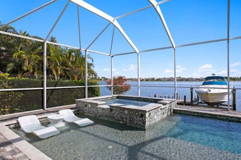 Villa ou maison à vendre à Apollo Beach, Floride: 4 chambres, 301.84 m2 № 2345466 - photo 3