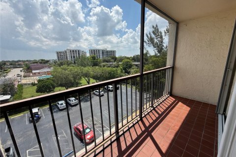 Купить кондоминиум в Майами, Флорида 2 спальни, 94.76м2, № 1982196 - фото 25