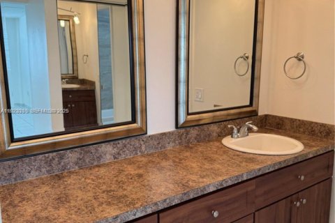 Купить кондоминиум в Майами, Флорида 2 спальни, 94.76м2, № 1982196 - фото 21