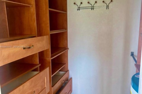 Copropriété à louer à Fort Lauderdale, Floride: 1 chambre, 42.64 m2 № 2080161 - photo 8