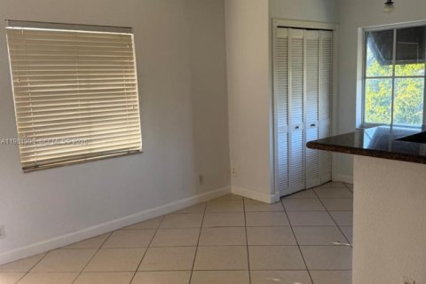 Copropriété à louer à Fort Lauderdale, Floride: 1 chambre, 42.64 m2 № 2080161 - photo 6