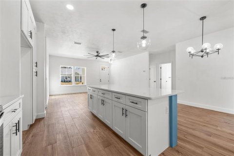 Casa en alquiler en Bronson, Florida, 3 dormitorios, 148.55 m2 № 1919300 - foto 7