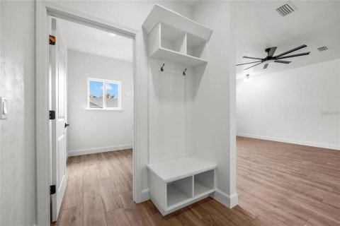 Casa en alquiler en Bronson, Florida, 3 dormitorios, 148.55 m2 № 1919300 - foto 13