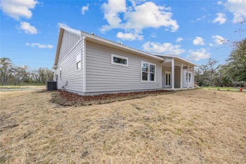 Casa en alquiler en Bronson, Florida, 3 dormitorios, 148.55 m2 № 1919300 - foto 3