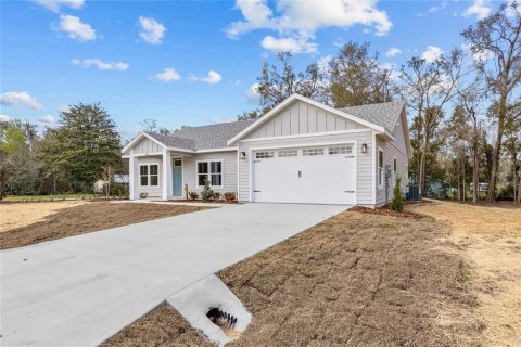 Casa en alquiler en Bronson, Florida, 3 dormitorios, 148.55 m2 № 1919300 - foto 1