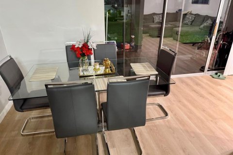 Condominio en alquiler en Orlando, Florida, 3 dormitorios, 132.48 m2 № 1913795 - foto 4