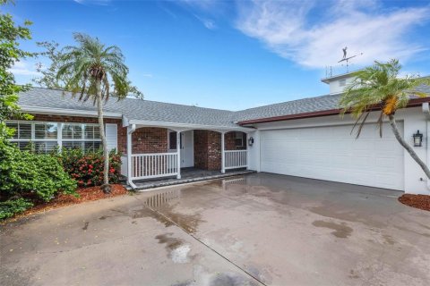 Villa ou maison à vendre à Sarasota, Floride: 3 chambres, 199.37 m2 № 1915509 - photo 4