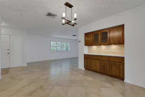 Villa ou maison à vendre à Sarasota, Floride: 3 chambres, 199.37 m2 № 1915509 - photo 16