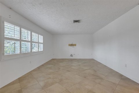 Villa ou maison à vendre à Sarasota, Floride: 3 chambres, 199.37 m2 № 1915509 - photo 14