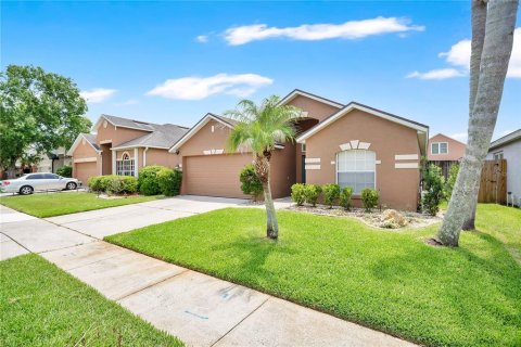 Villa ou maison à vendre à Orlando, Floride: 3 chambres, 148.46 m2 № 2200429 - photo 2