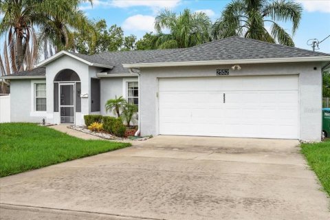 House in Deltona, Florida 3 bedrooms, 112.6 sq.m. № 1847439 - photo 2
