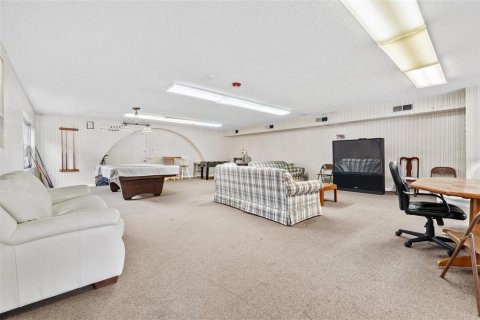 Condo in Saint Petersburg, Florida, 2 bedrooms  № 1903868 - photo 18