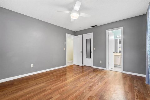 Condo in Saint Petersburg, Florida, 2 bedrooms  № 1903868 - photo 14