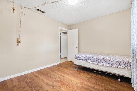 Condo in Saint Petersburg, Florida, 2 bedrooms  № 1903868 - photo 11