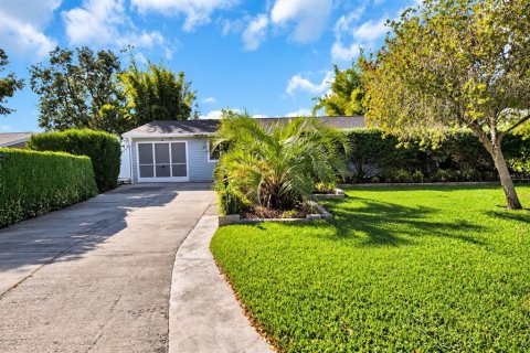 Villa ou maison à Ocala, Floride 2 chambres, 89.19 m2 № 2358917