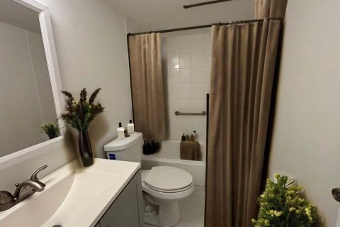 Condo in Deerfield Beach, Florida, 1 bedroom  № 2185191 - photo 9