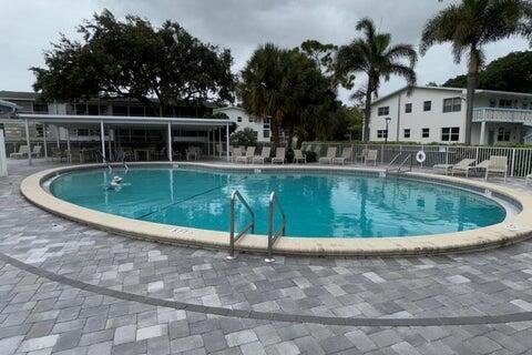 Condo in Deerfield Beach, Florida, 1 bedroom  № 2185191 - photo 12