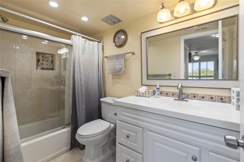 Condo in Clearwater, Florida, 2 bedrooms  № 1640652 - photo 21