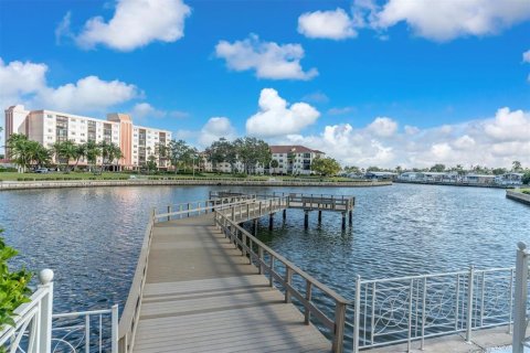 Condominio en venta en Clearwater, Florida, 2 dormitorios, 102.19 m2 № 1640652 - foto 26