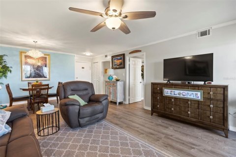Copropriété à vendre à Clearwater, Floride: 2 chambres, 102.19 m2 № 1640652 - photo 9