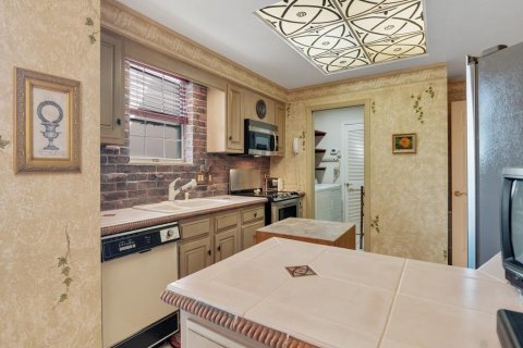 Купить кондоминиум в Виро-Бич, Флорида 6 комнат, 190.45м2, № 2081858 - фото 14