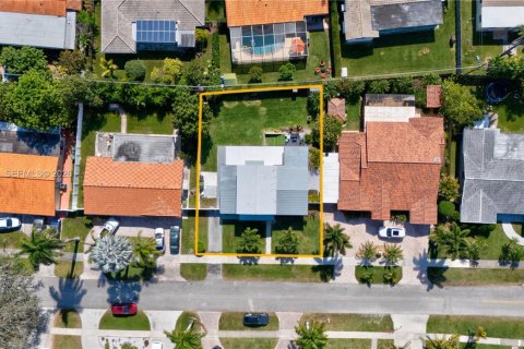 Купить виллу или дом в Халландейл-Бич, Флорида 4 спальни, 178.93м2, № 1995134 - фото 4