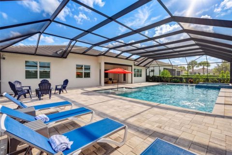 Villa ou maison à vendre à Lakewood Ranch, Floride: 4 chambres, 334.36 m2 № 2408060 - photo 3