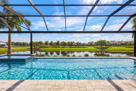 Villa ou maison à vendre à Lakewood Ranch, Floride: 4 chambres, 334.36 m2 № 2408060 - photo 30