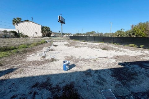 Propiedad comercial en alquiler en Port Richey, Florida № 1716886 - foto 3