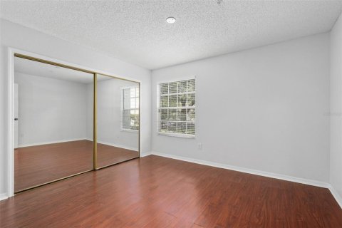 Condo in Casselberry, Florida, 3 bedrooms  № 2393850 - photo 19