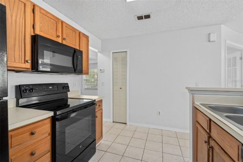 Condo in Casselberry, Florida, 3 bedrooms  № 2393850 - photo 5