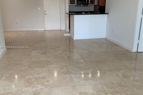 Condominio en alquiler en Aventura, Florida, 2 dormitorios, 101.73 m2 № 1920369 - foto 3