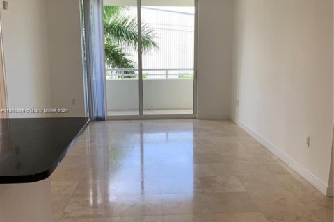Condo in Aventura, Florida, 2 bedrooms  № 1920369 - photo 6