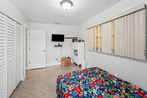 House in Tampa, Florida 3 bedrooms, 94.76 sq.m. № 2393822 - photo 20