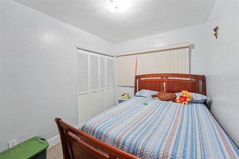 House in Tampa, Florida 3 bedrooms, 94.76 sq.m. № 2393822 - photo 17