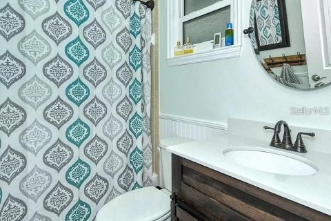 Villa ou maison à louer à Sarasota, Floride: 2 chambres, 137.5 m2 № 1590228 - photo 5