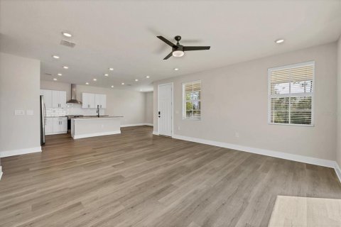 House in Venice, Florida 4 bedrooms, 180.69 sq.m. № 1656834 - photo 11