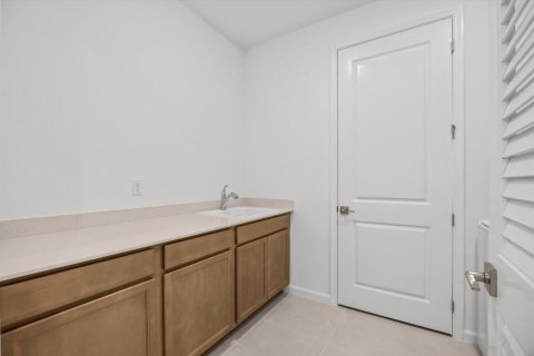House in Vero Beach, Florida 3 bedrooms, 208.01 sq.m. № 2399648 - photo 24