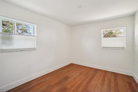 House in Tampa, Florida 3 bedrooms, 129.69 sq.m. № 2099609 - photo 30